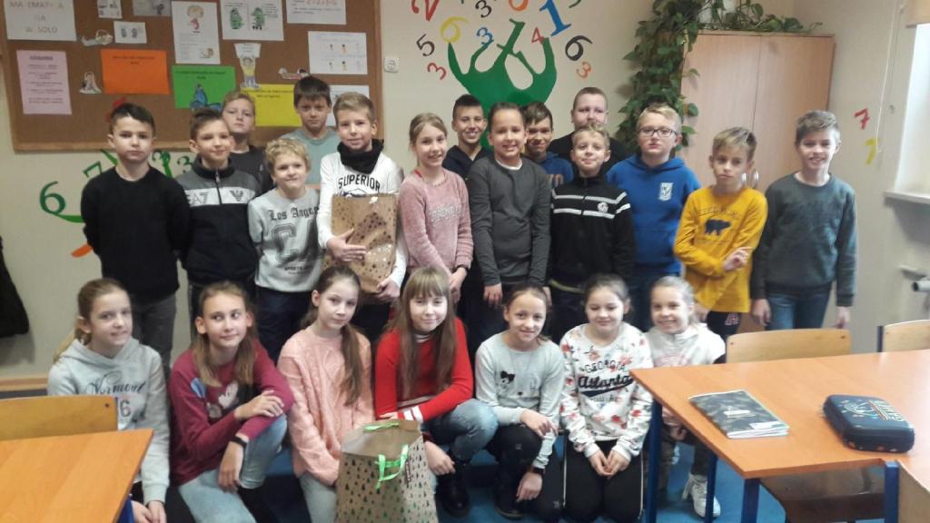 Mikołajkowa akcja klasy 5b