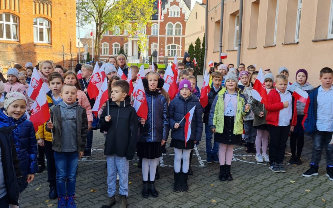 Udział w Akcji „Niepodległa do Hymnu”