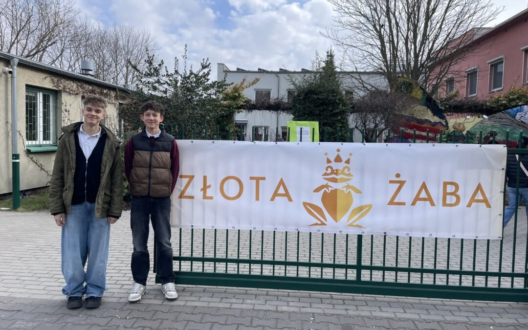 Franciszek Świtalski z 8a i Michał Skrzypczak z 8c podczas finału Konkursu ?Złota Żaba? w Swarzędzu ??