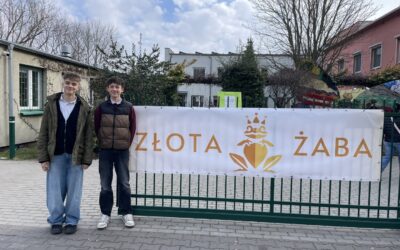 Franciszek Świtalski z 8a i Michał Skrzypczak z 8c podczas finału Konkursu ?Złota Żaba? w Swarzędzu ??