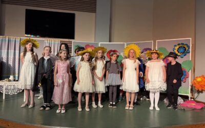 🌷🎭 Baśniowy Dzień Mamy i Taty w klasie 3b 🎭🌷