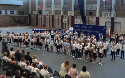 Uroczyste zakończenie I etapu edukacyjnego uczniów klas trzecich